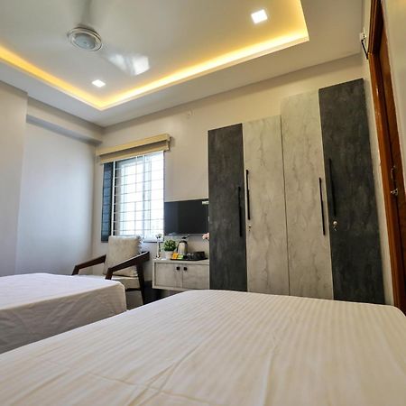 Hotel Ceasta, Beside Us Consulate Hyderabad, Gachibowli Gundipet المظهر الخارجي الصورة