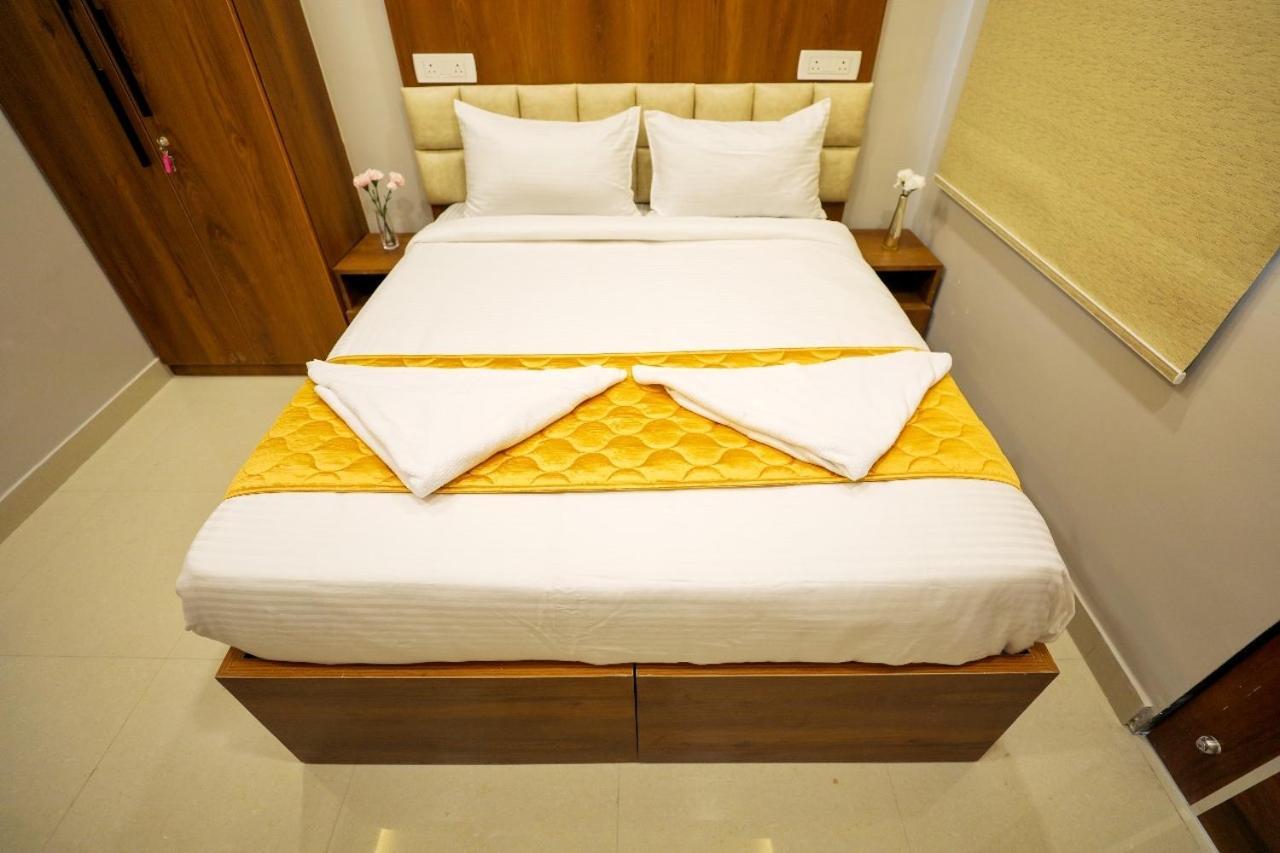 Hotel Ceasta, Beside Us Consulate Hyderabad, Gachibowli Gundipet المظهر الخارجي الصورة